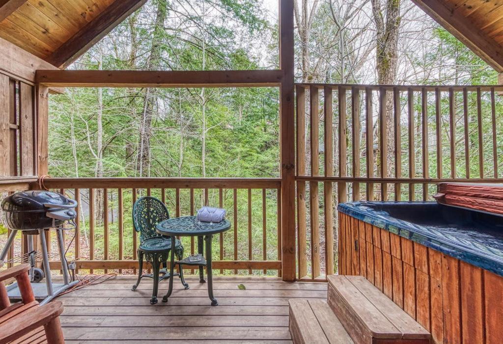 Mountain Eden, Hot Tub, Resort Pool, Wifi, 1089 Free Tickets Each Paid Day, Dollywood And More Gatlinburg Exteriér fotografie