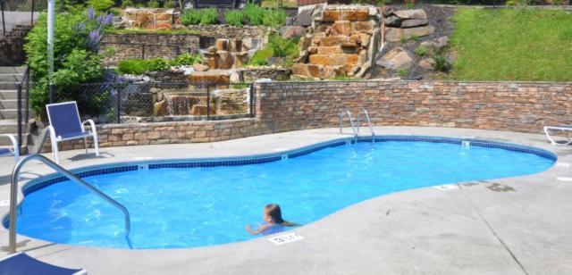 Mountain Eden, Hot Tub, Resort Pool, Wifi, 1089 Free Tickets Each Paid Day, Dollywood And More Gatlinburg Exteriér fotografie