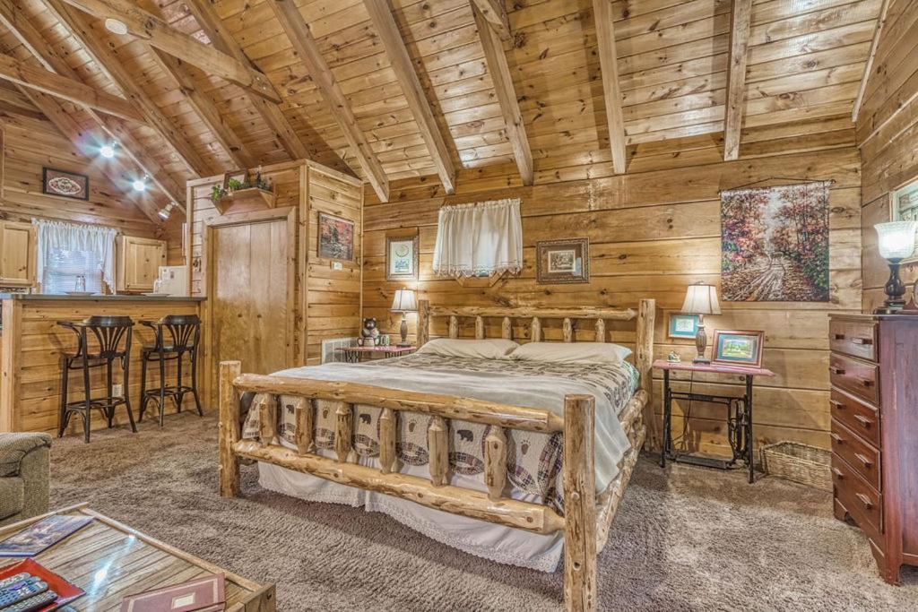 Mountain Eden, Hot Tub, Resort Pool, Wifi, 1089 Free Tickets Each Paid Day, Dollywood And More Gatlinburg Exteriér fotografie